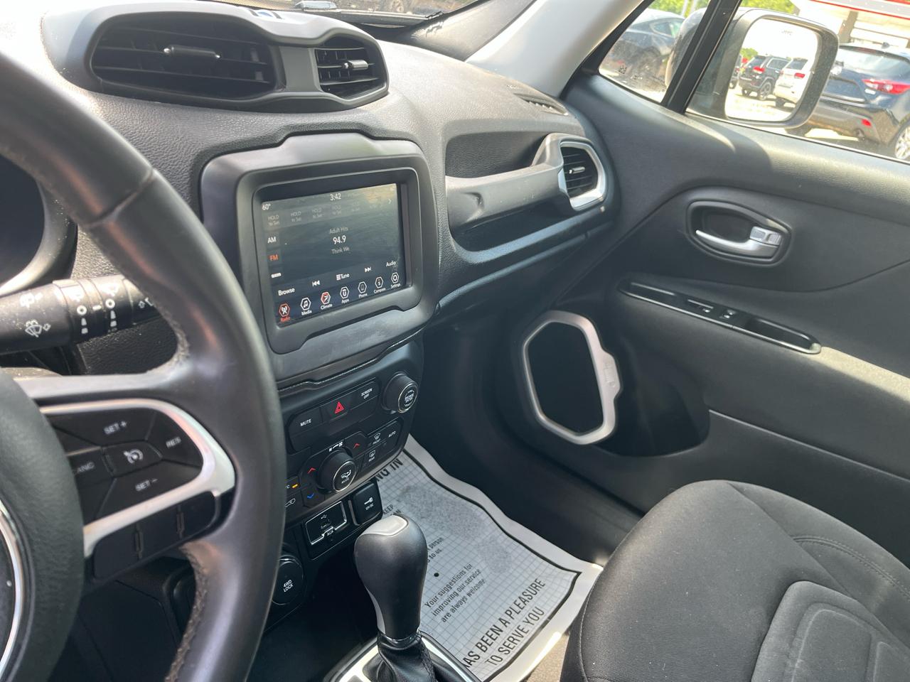 2018 Jeep Renegade Latitude - Photo 20