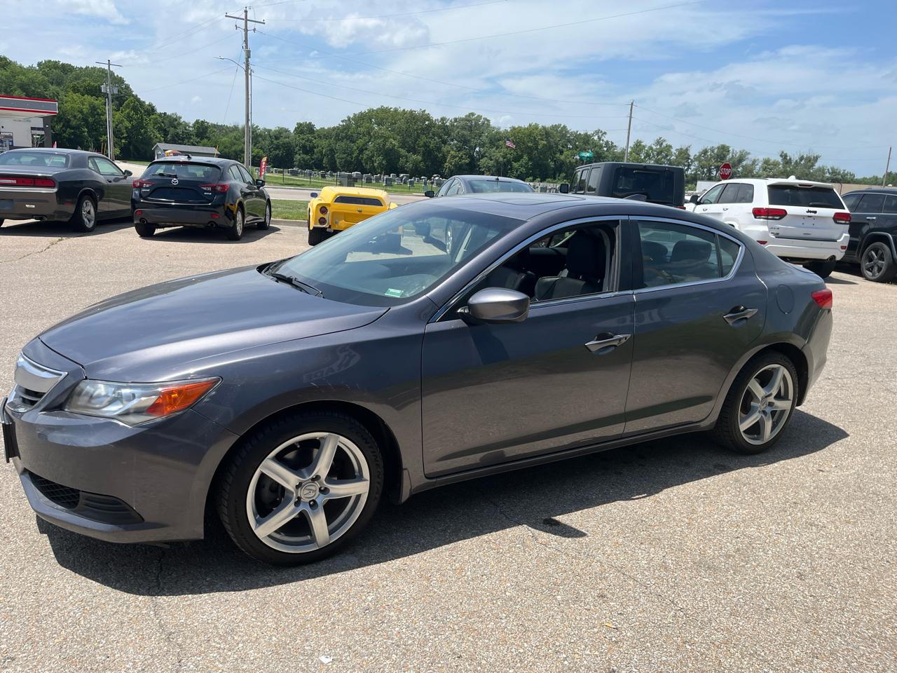 Acura ILX 4dr Sdn 2.0L 2015