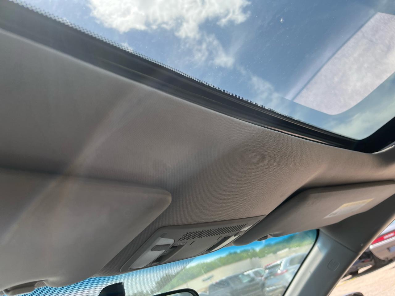 Acura ILX 4dr Sdn 2.0L 2015