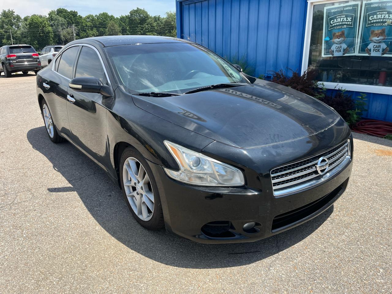 Nissan Maxima 4dr Sdn V6 CVT 3.5 SV 2010