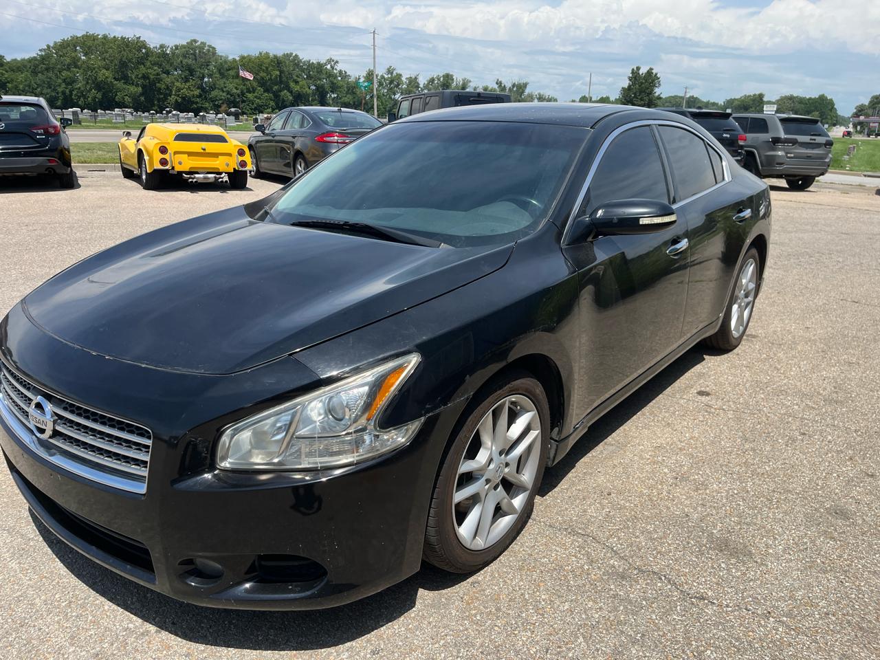 Nissan Maxima 4dr Sdn V6 CVT 3.5 SV 2010