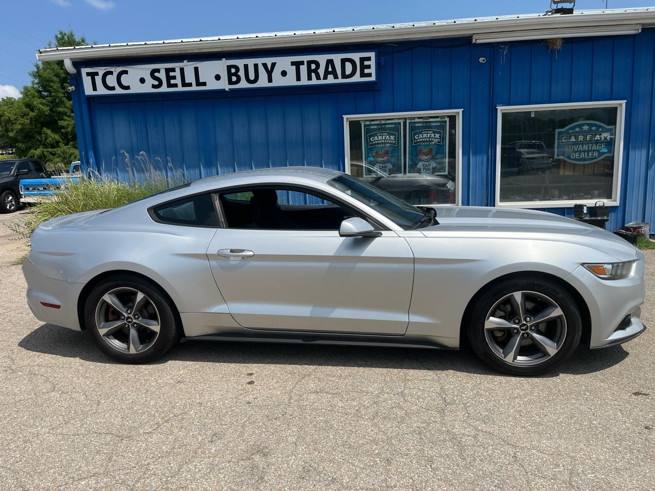 Ford Mustang 2dr Fastback V6 2015