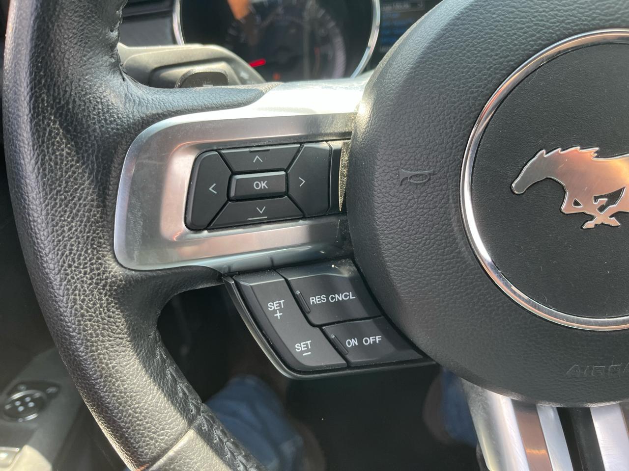 Ford Mustang 2dr Fastback V6 2015