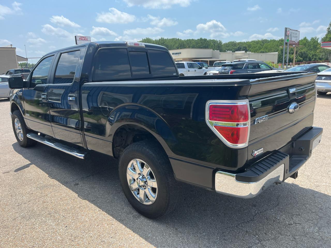 Ford F-150 4WD SuperCrew 139" XLT 2014