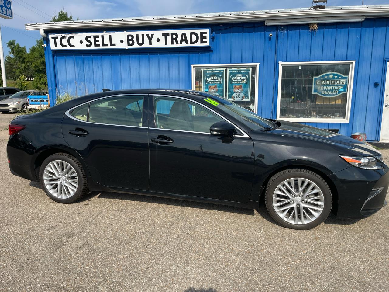 Lexus ES 350 4dr Sdn 2016