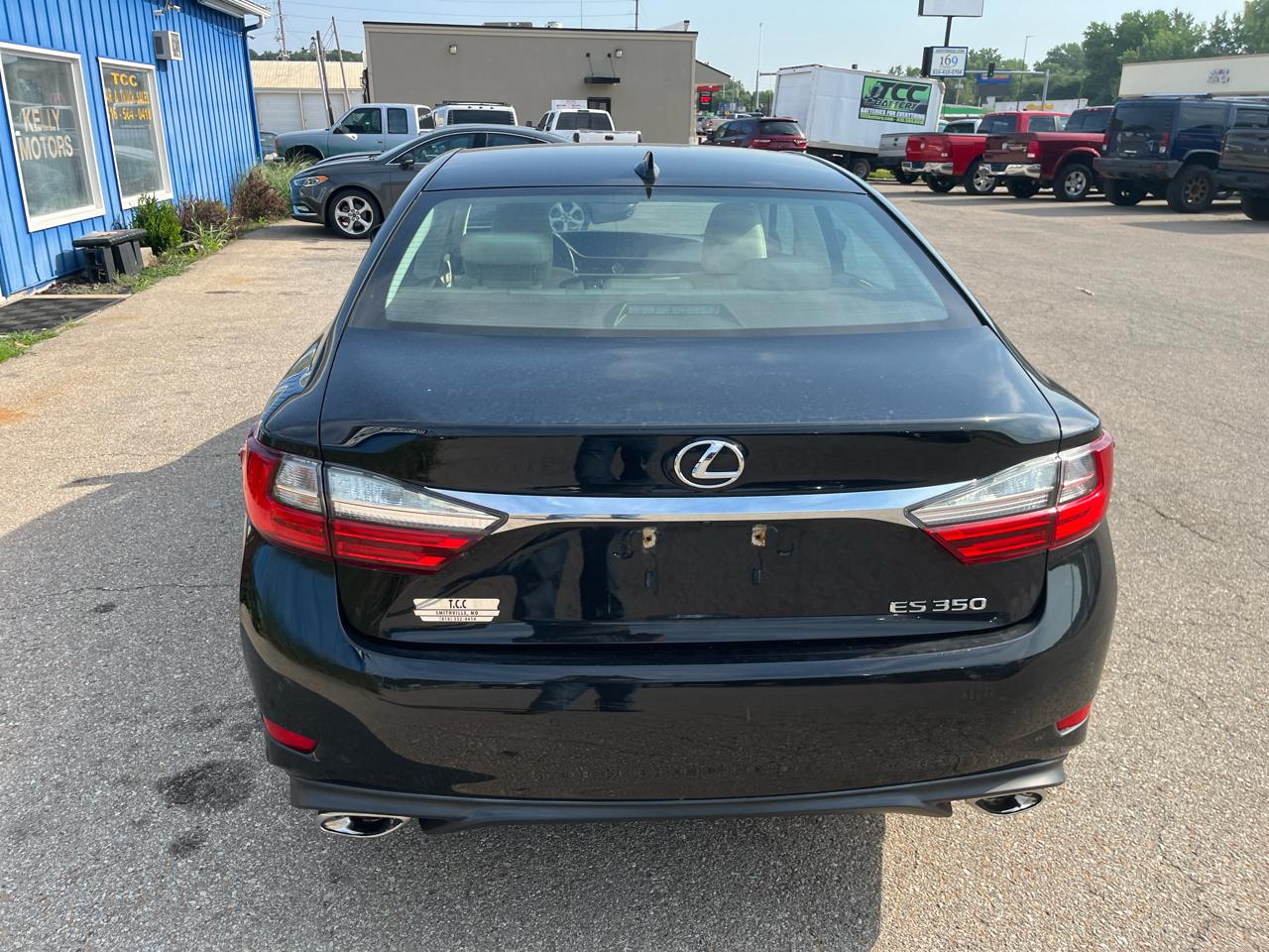 Lexus ES 350 4dr Sdn 2016