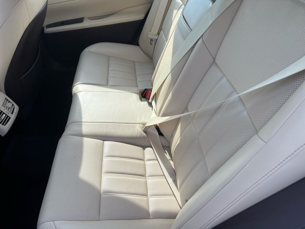 Lexus ES 350 4dr Sdn 2016