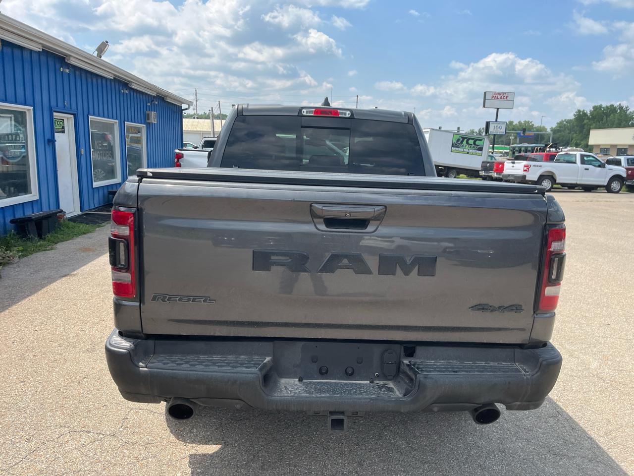 RAM 1500 Rebel 4x4 Crew Cab 5'7" Box 2019