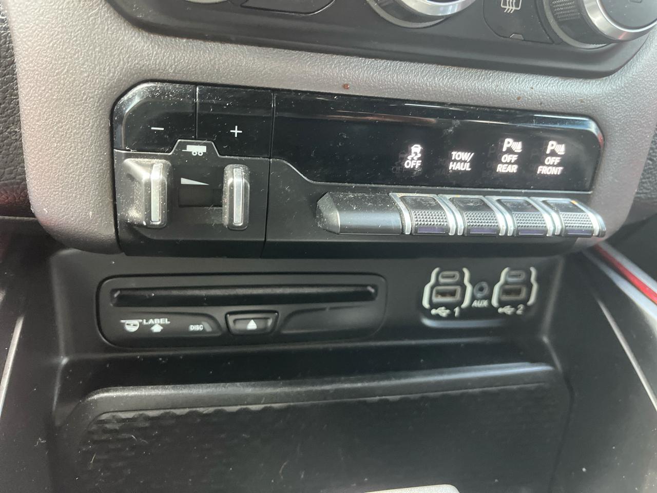 RAM 1500 Rebel 4x4 Crew Cab 5'7" Box 2019
