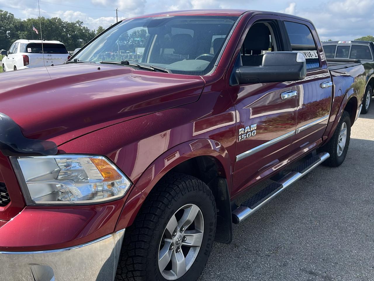 RAM 1500 4WD Crew Cab 140.5" Outdoorsman 2015