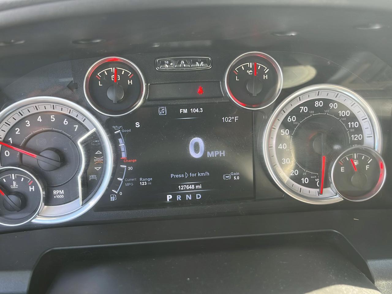 RAM 1500 4WD Crew Cab 140.5" Outdoorsman 2015