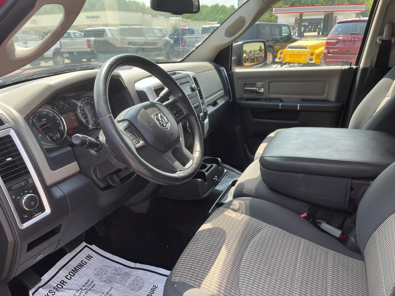 RAM 1500 2WD Crew Cab 140.5" Big Horn 2012