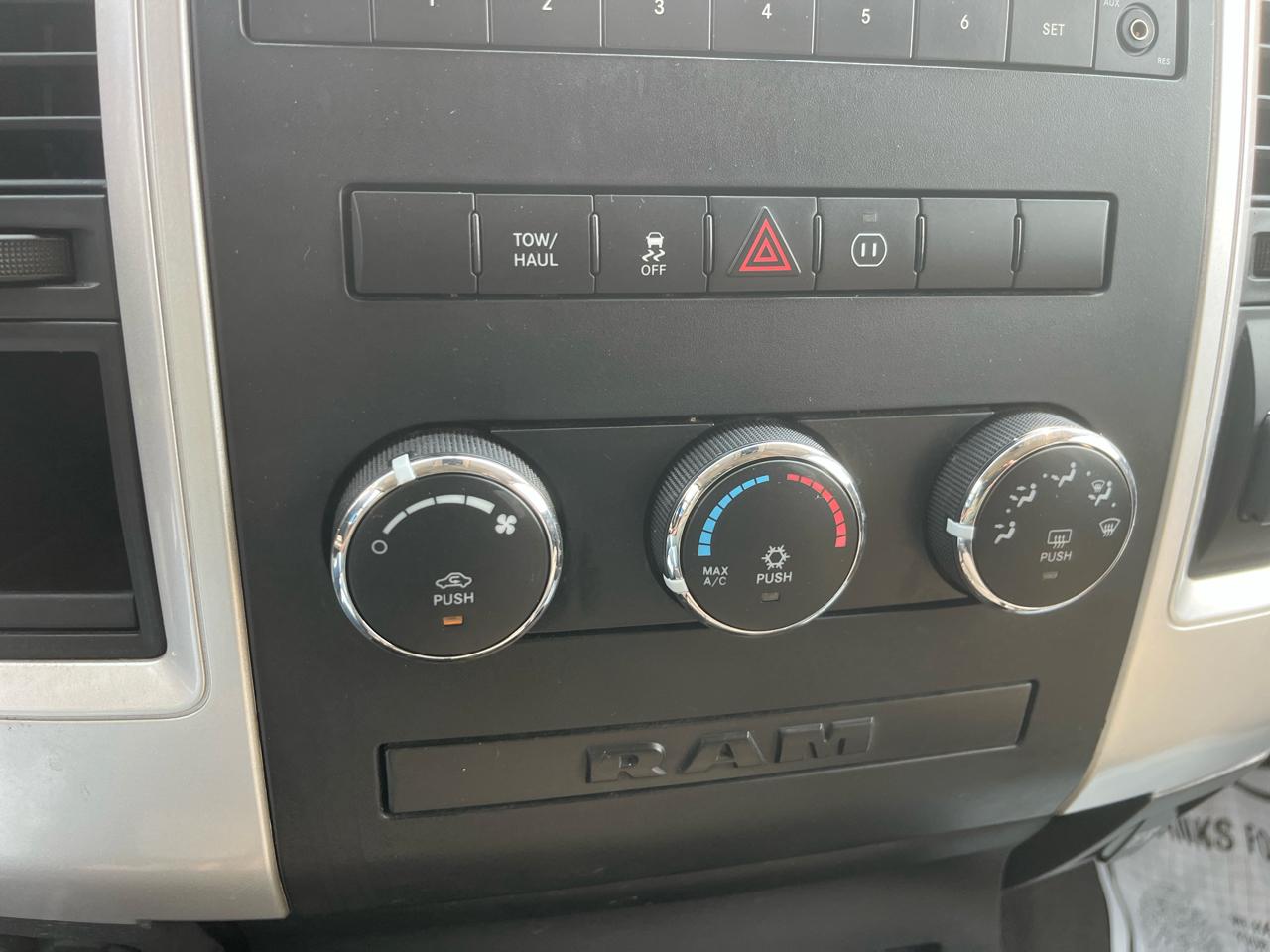 RAM 1500 2WD Crew Cab 140.5" Big Horn 2012