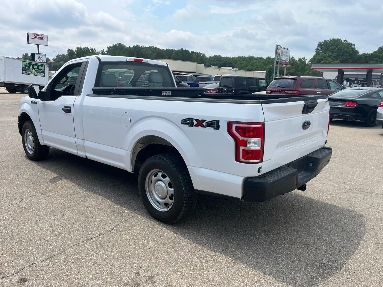 Ford F-150 XLT 4WD Reg Cab 8' Box 2020