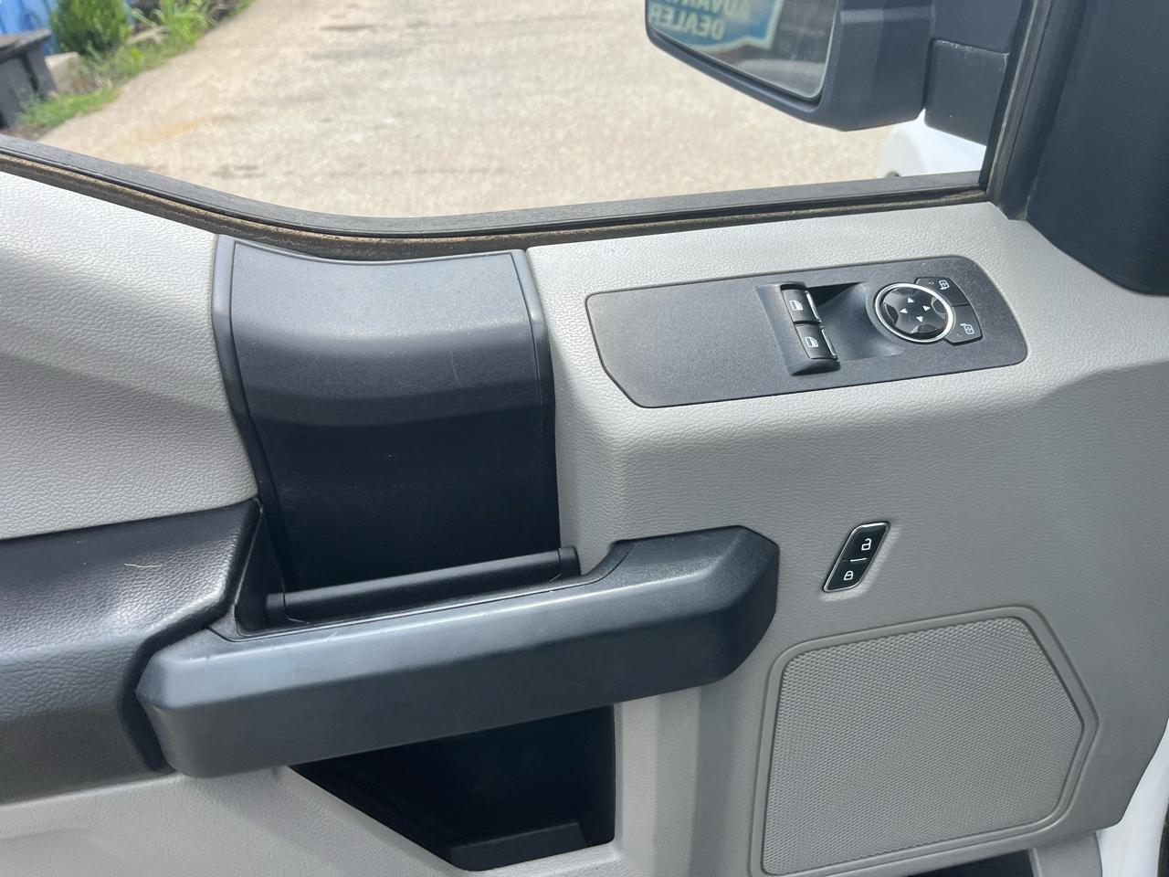 Ford F-150 XLT 4WD Reg Cab 8' Box 2020