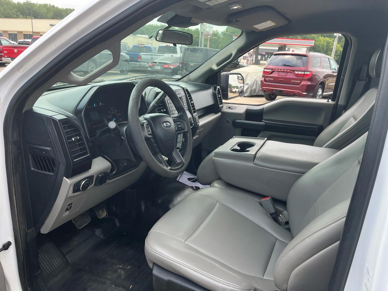 Ford F-150 XLT 4WD Reg Cab 8' Box 2020