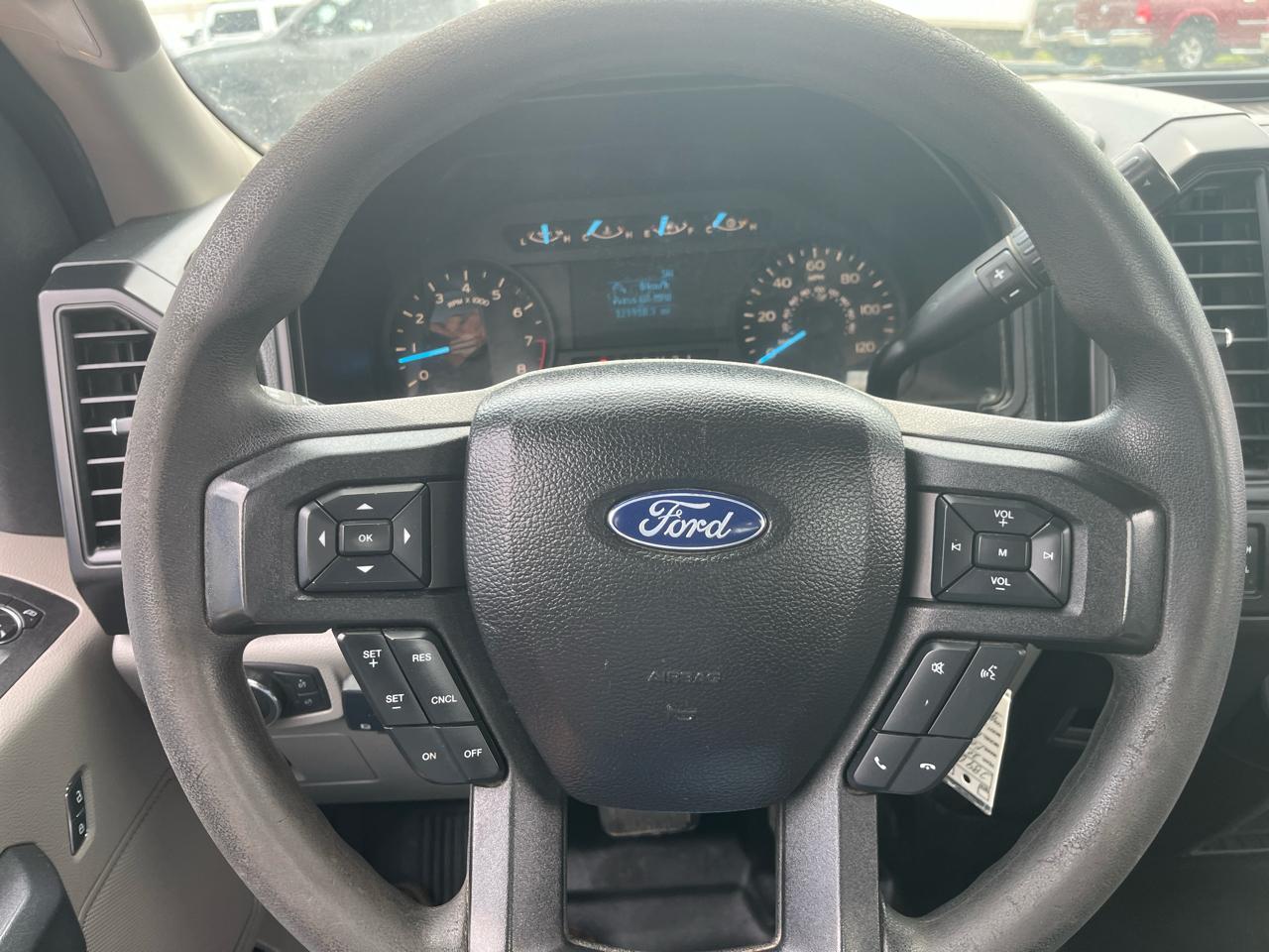 Ford F-150 XLT 4WD Reg Cab 8' Box 2020