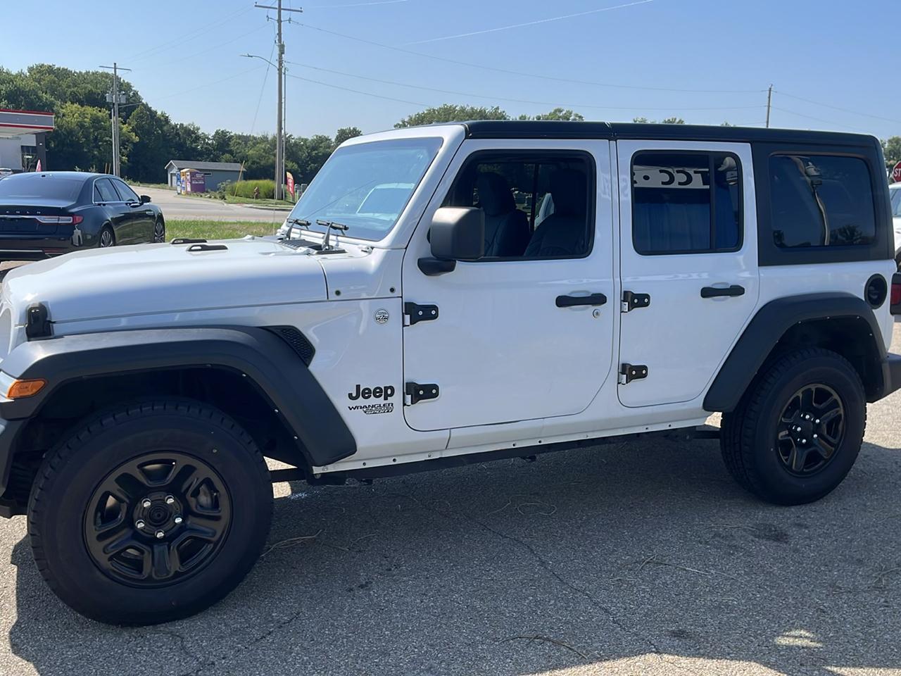 Jeep Wrangler Unlimited Sport 4x4 2021