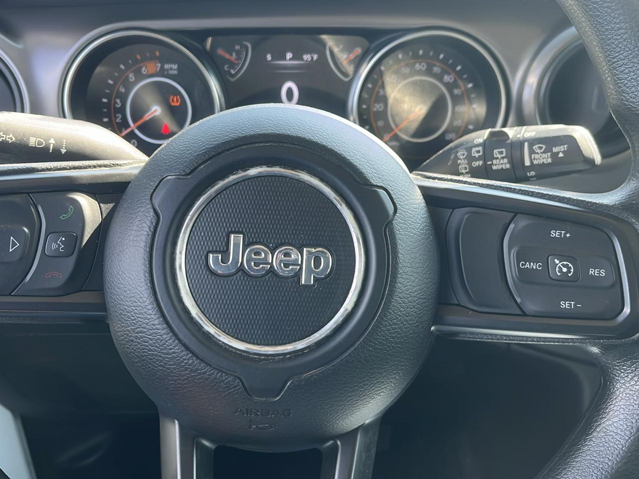 Jeep Wrangler Unlimited Sport 4x4 2021