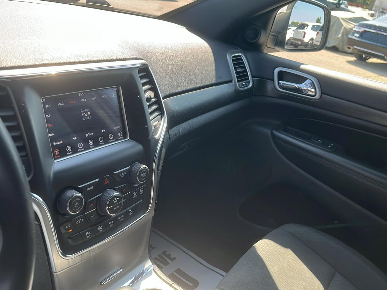 Jeep Grand Cherokee Laredo 4x4 *Ltd Avail* 2018