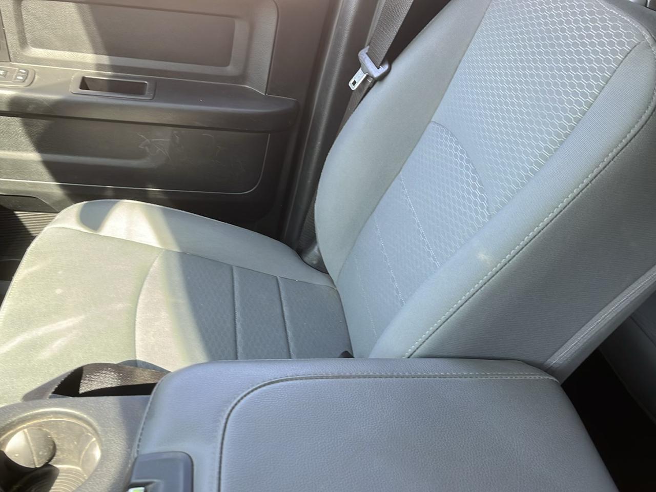 RAM 1500 Tradesman 4x4 Crew Cab 5'7" Box 2018