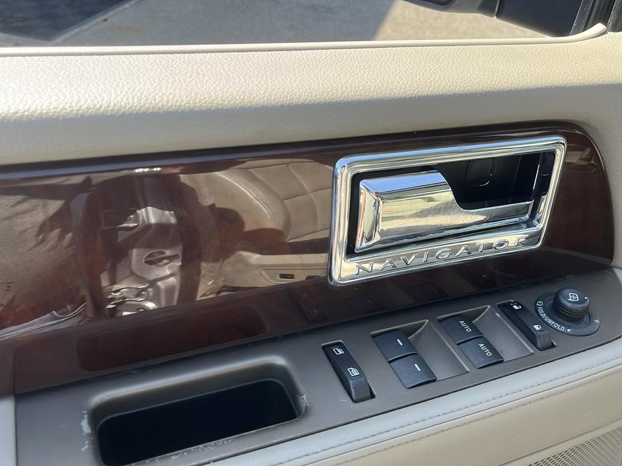 Lincoln Navigator 4WD 4dr 2013