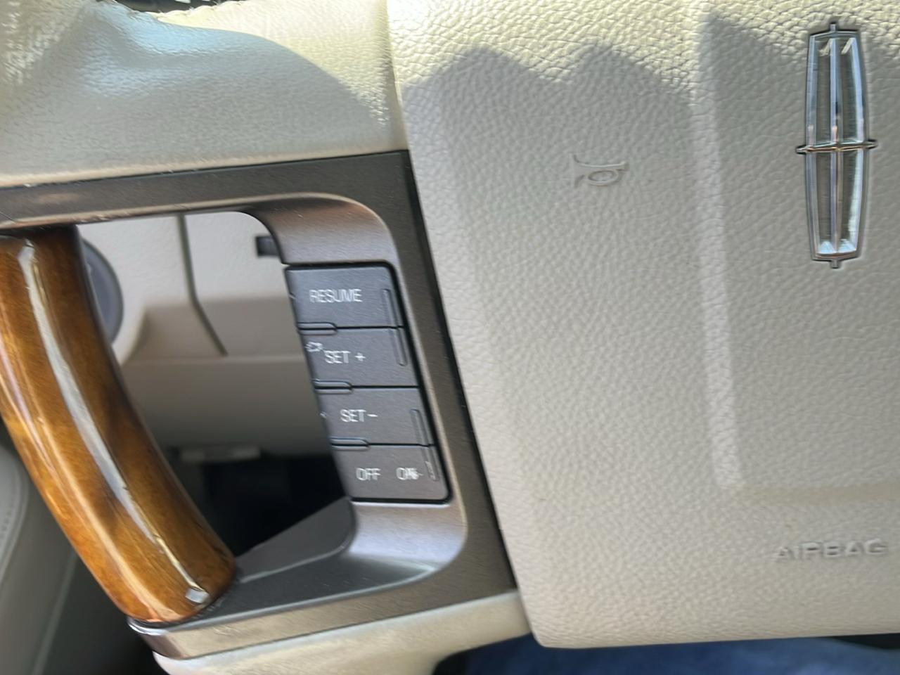 Lincoln Navigator 4WD 4dr 2013