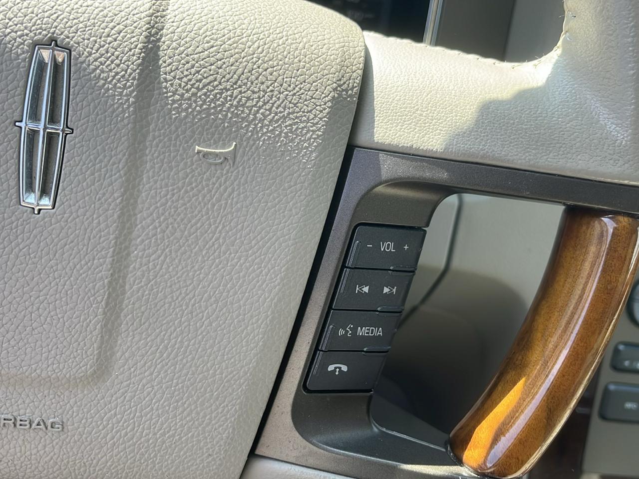 Lincoln Navigator 4WD 4dr 2013