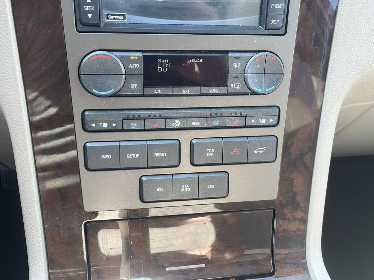 Lincoln Navigator 4WD 4dr 2013