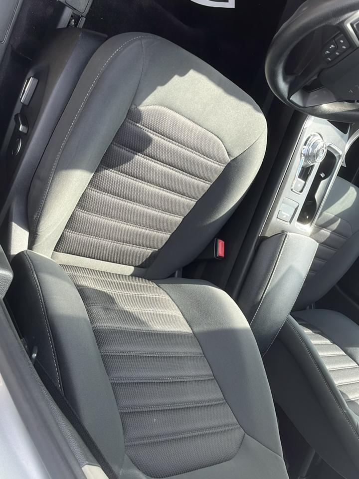 Ford Fusion SE FWD 2017