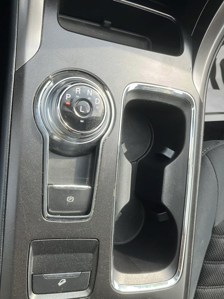 Ford Fusion SE FWD 2017