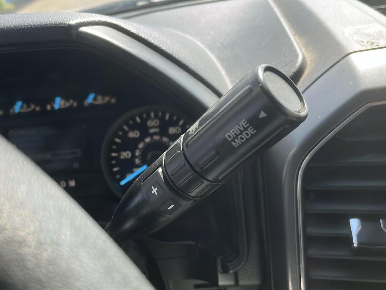 Ford F-150 4WD SuperCrew 139" XLT 2020