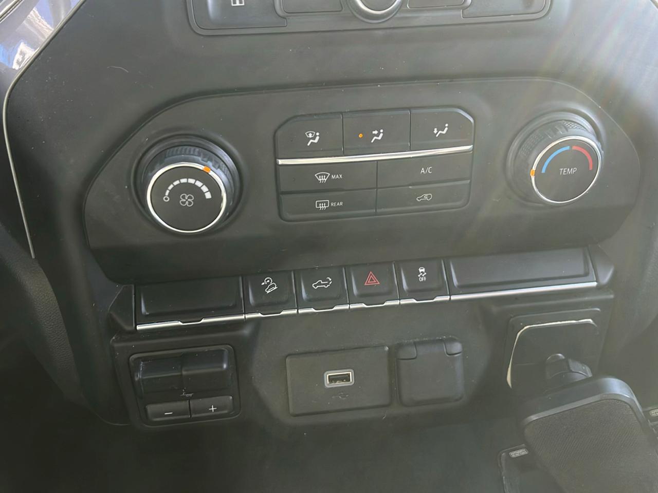 Chevrolet Silverado 1500 4WD Crew Cab 147" Custom Trail Boss 2019