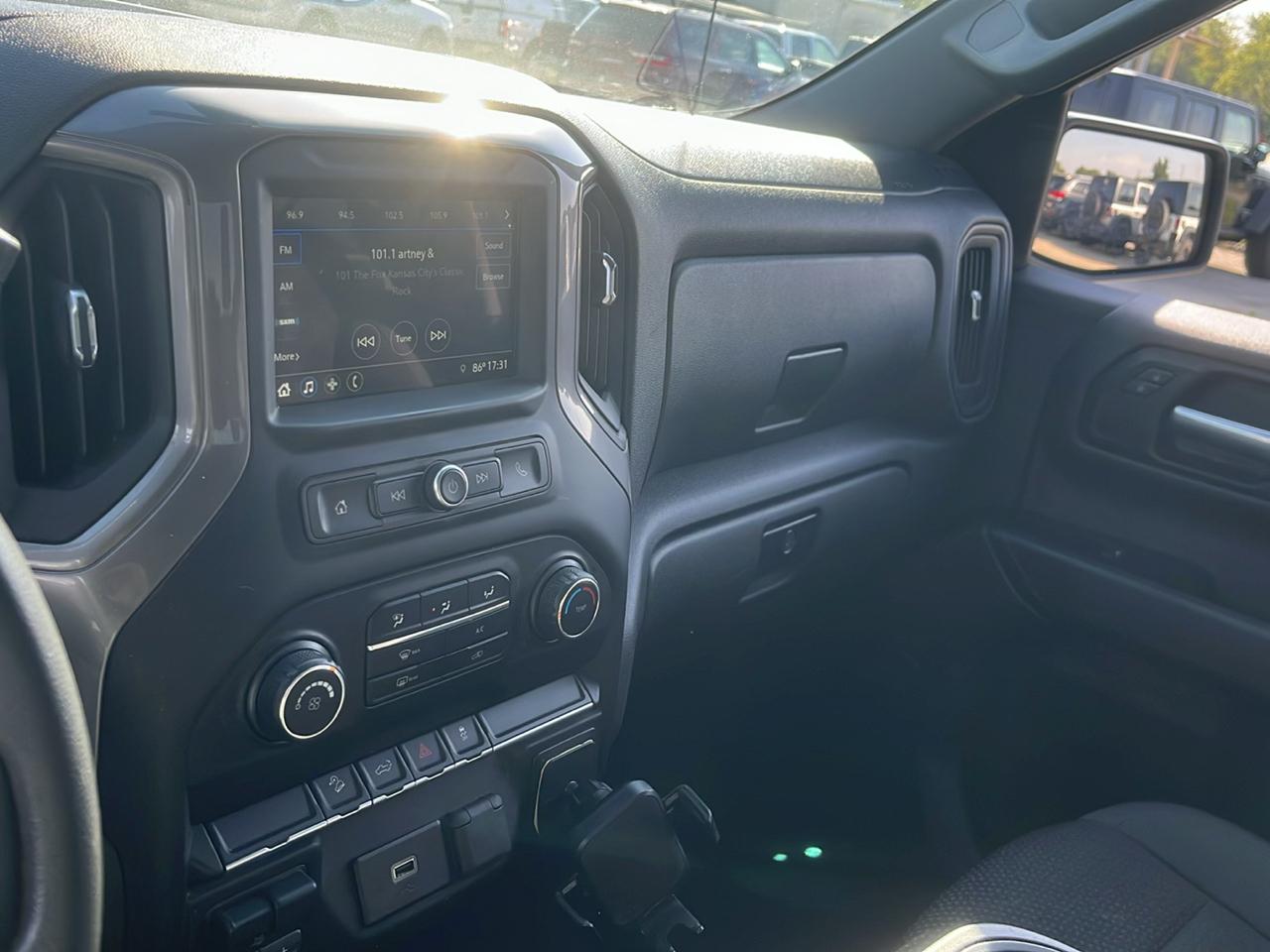 Chevrolet Silverado 1500 4WD Crew Cab 147" Custom Trail Boss 2019