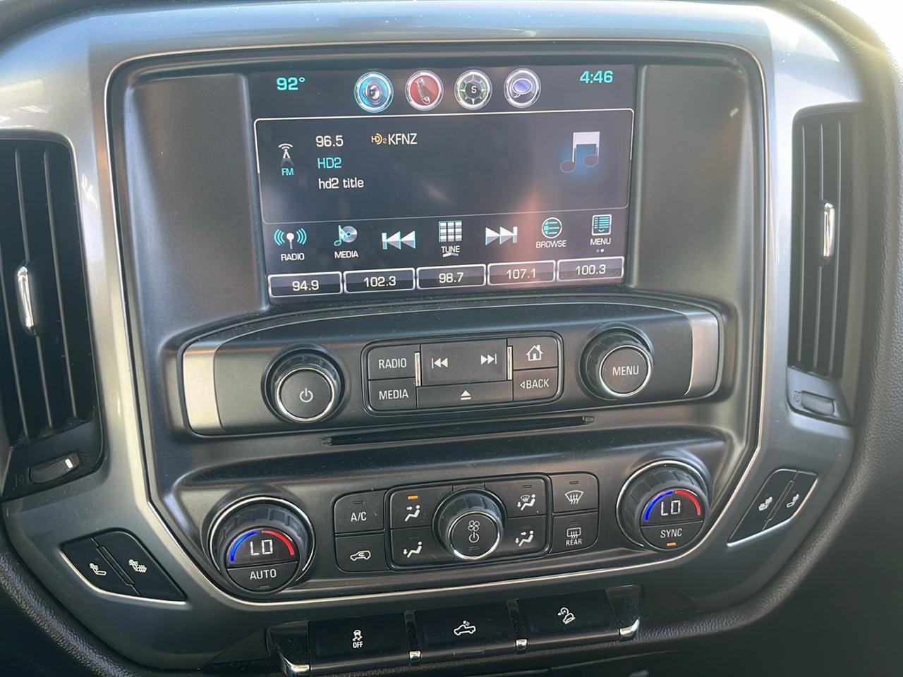 Chevrolet Silverado 1500 4WD Crew Cab 143.5" LT w/2LT 2016