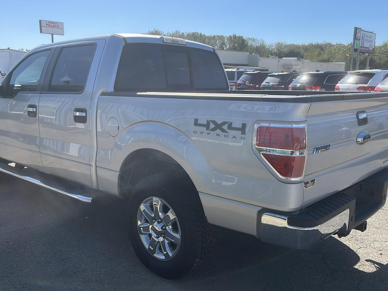 Ford F-150 4WD SuperCrew 145" XLT 2014