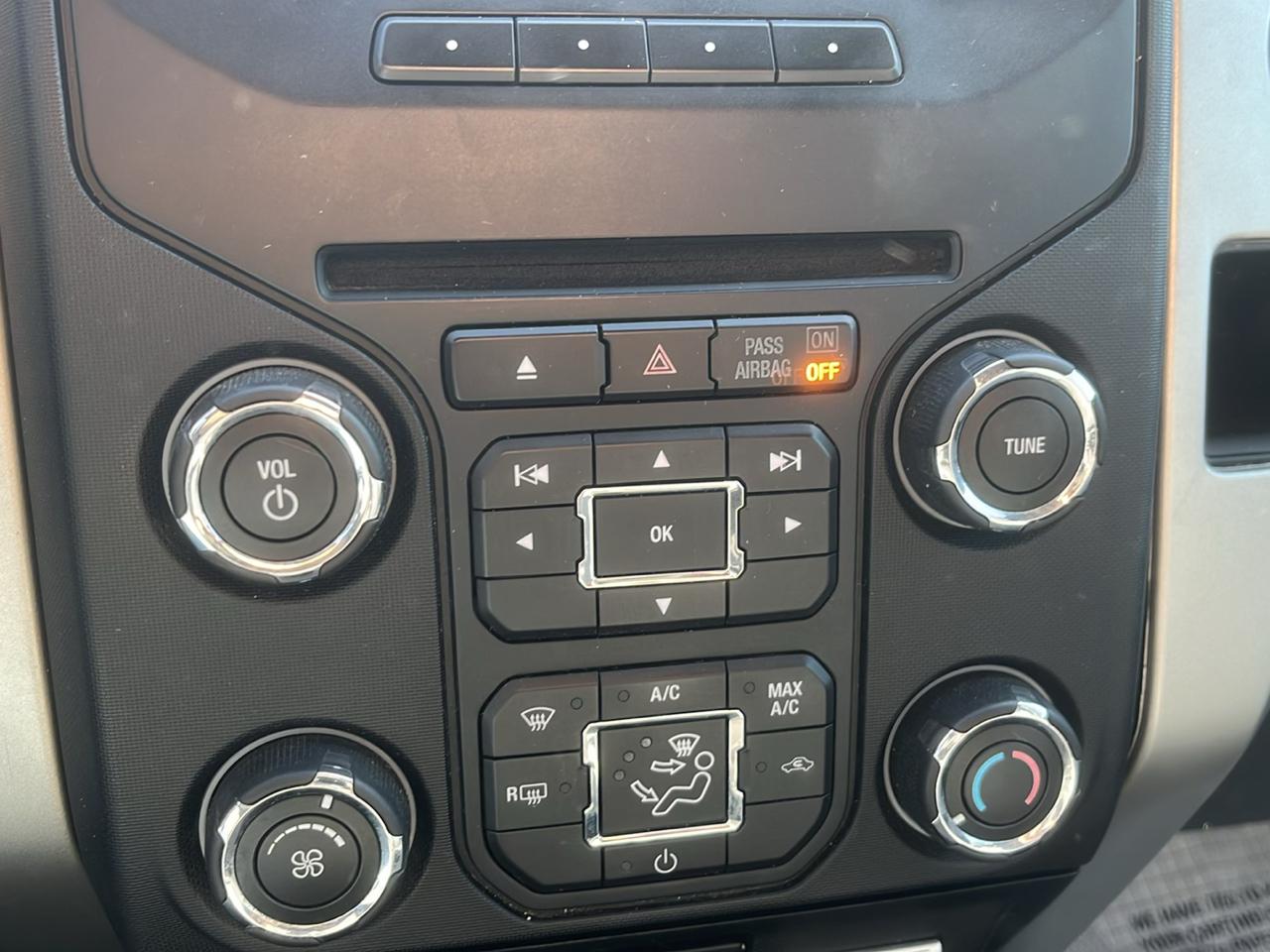 Ford F-150 4WD SuperCrew 145" XLT 2014