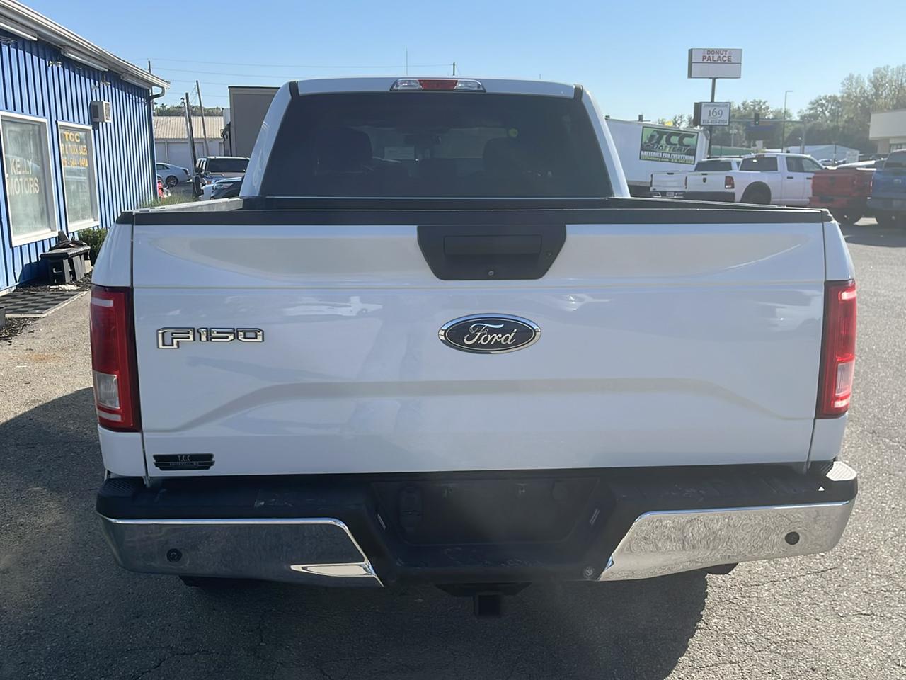 Ford F-150 4WD SuperCrew 145" XLT 2016