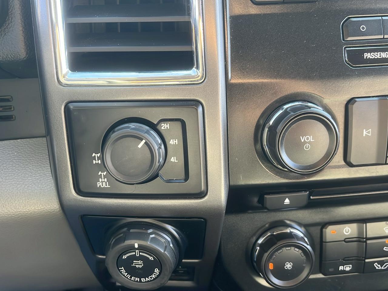 Ford F-150 4WD SuperCrew 145" XLT 2016