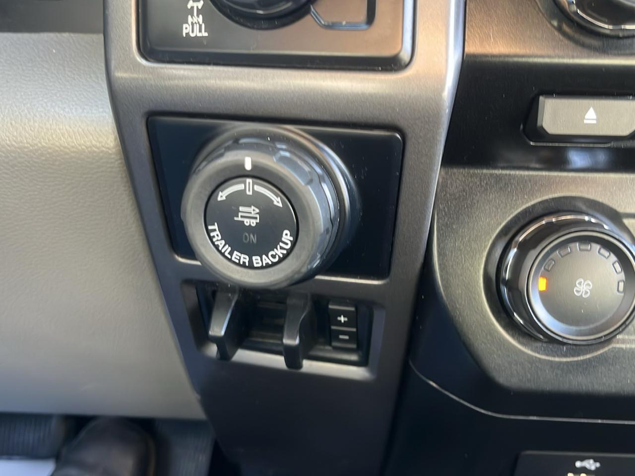 Ford F-150 4WD SuperCrew 145" XLT 2016