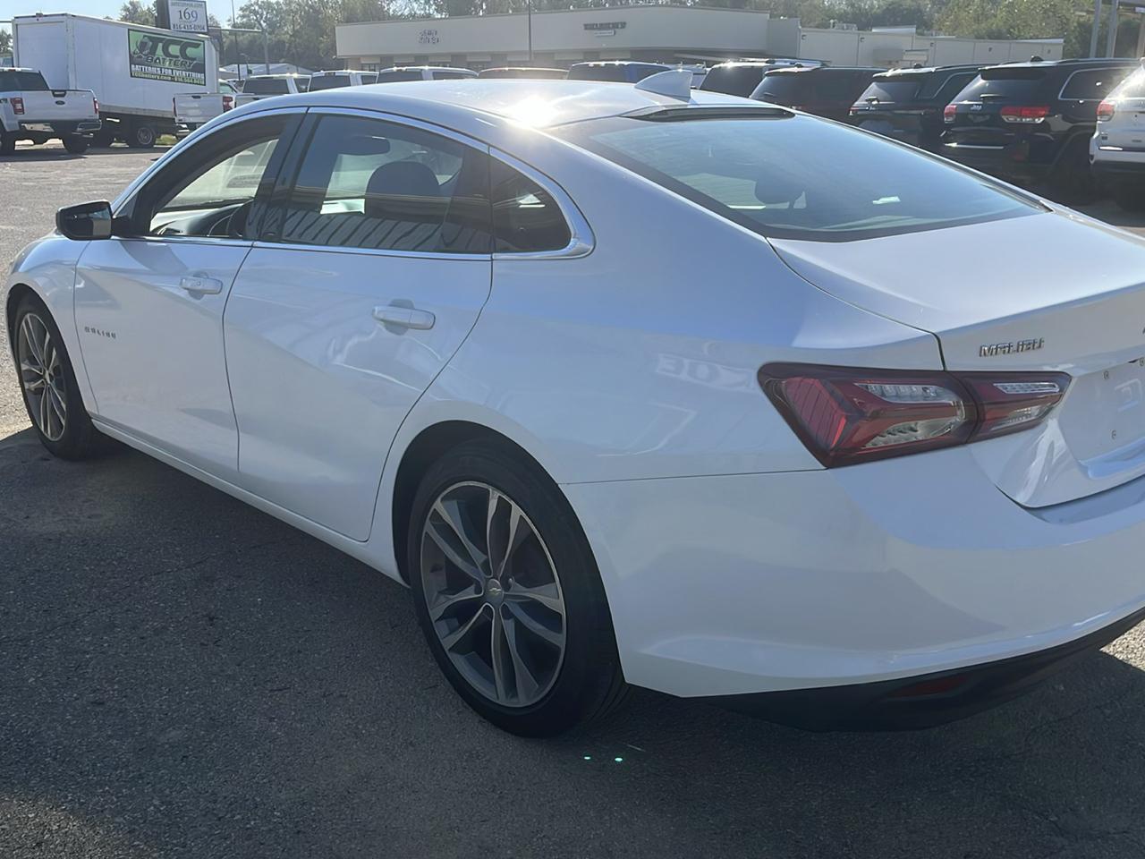 Chevrolet Malibu 4dr Sdn LT 2021