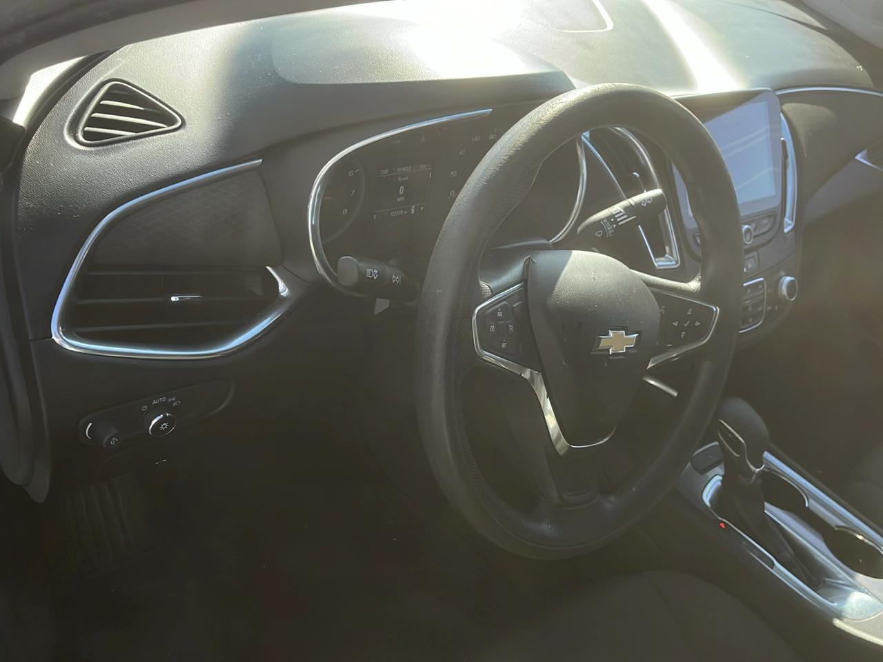Chevrolet Malibu 4dr Sdn LT 2021