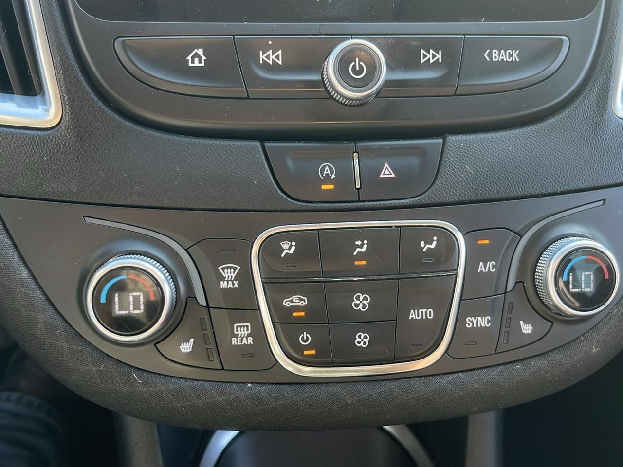 Chevrolet Malibu 4dr Sdn LT 2021