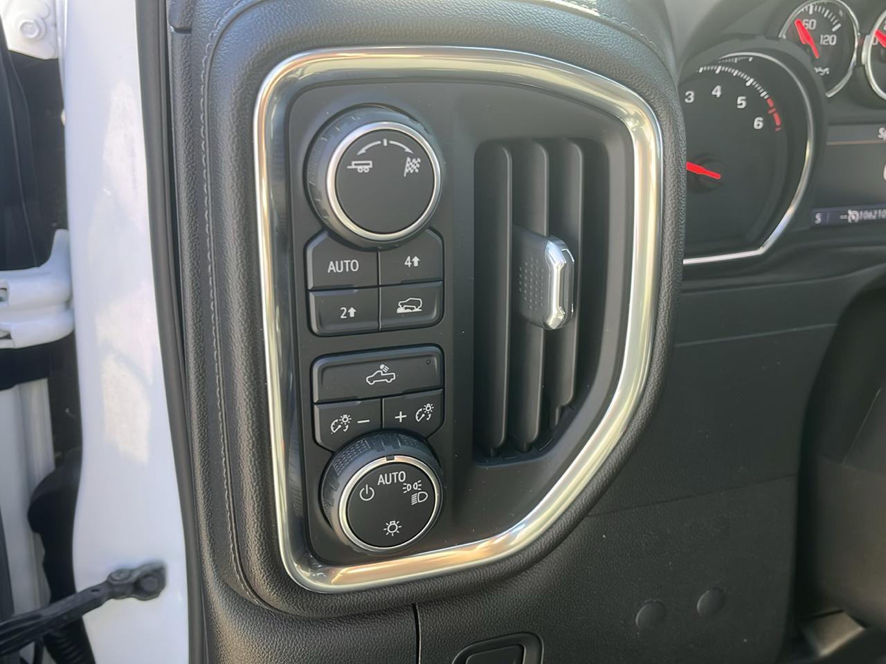 Chevrolet Silverado 1500 4WD Crew Cab 157" LT 2019