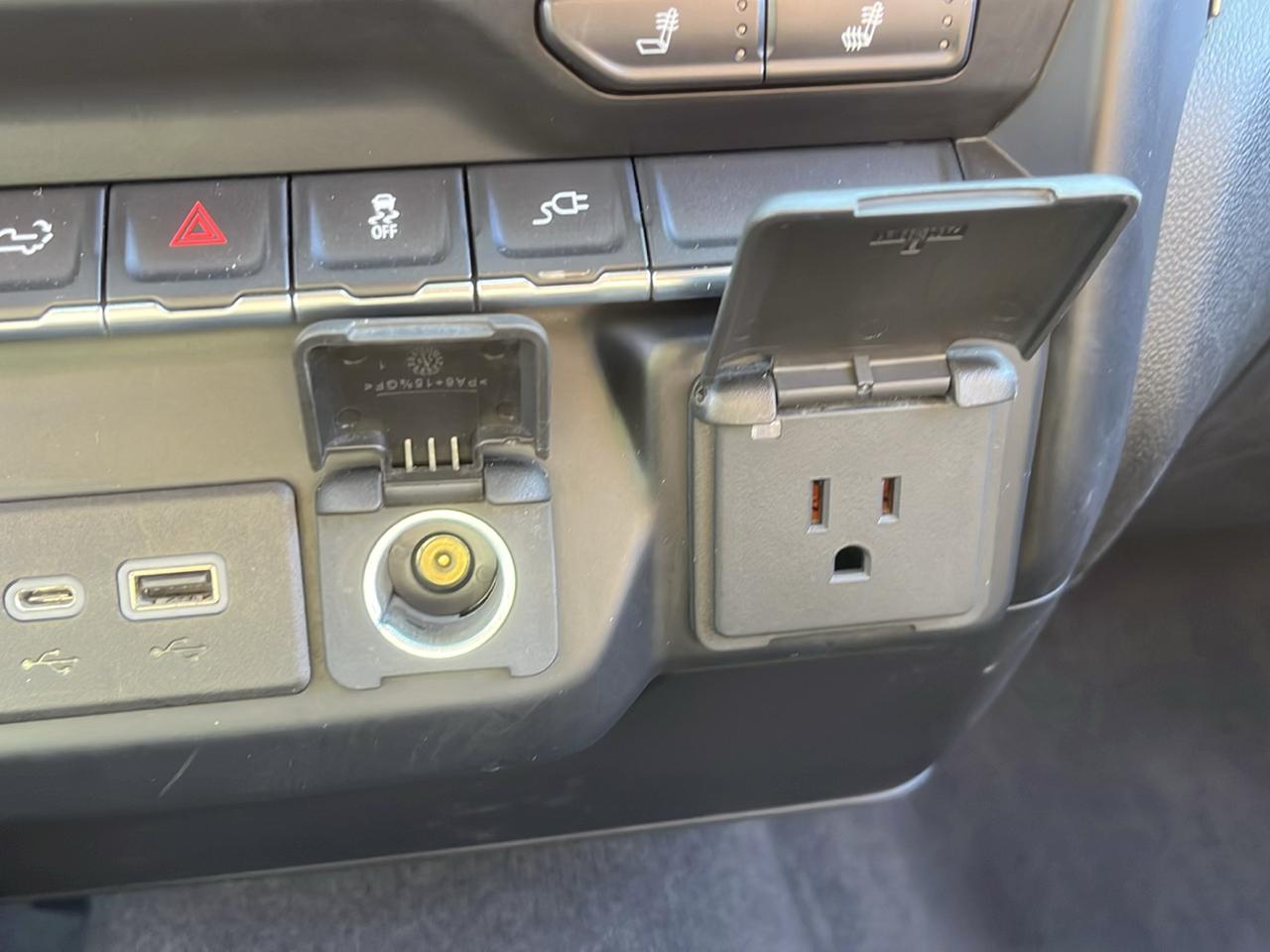 Chevrolet Silverado 1500 4WD Crew Cab 157" LT 2019