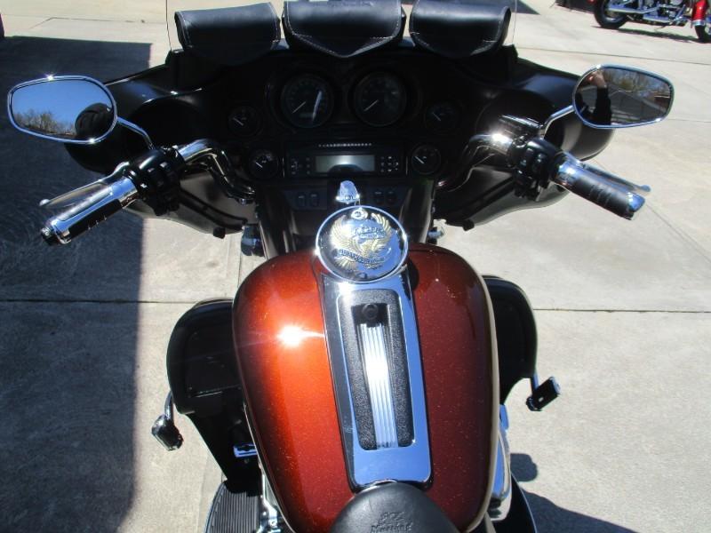 Harley-Davidson FLHTCU  2009
