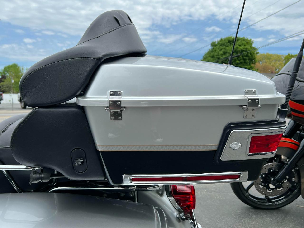 Harley-Davidson FLHTCUI  2003