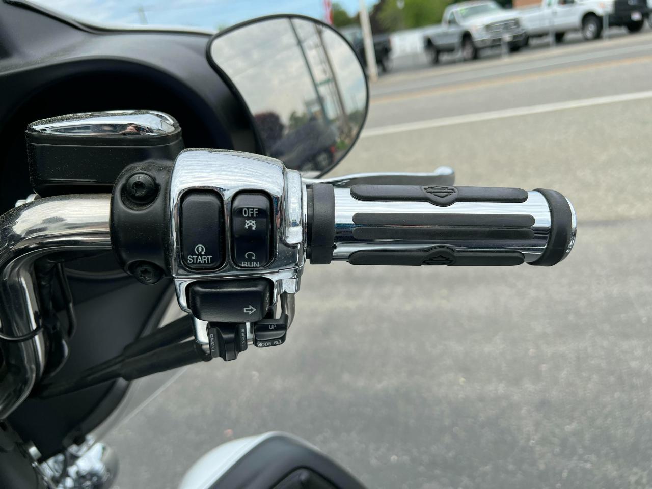 Harley-Davidson FLHTCUI  2003