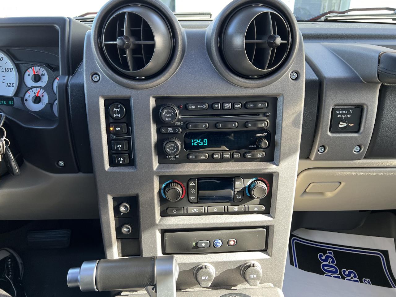 HUMMER H2 Sport Utility 2004