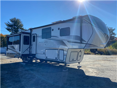 2024 Keystone Montana 